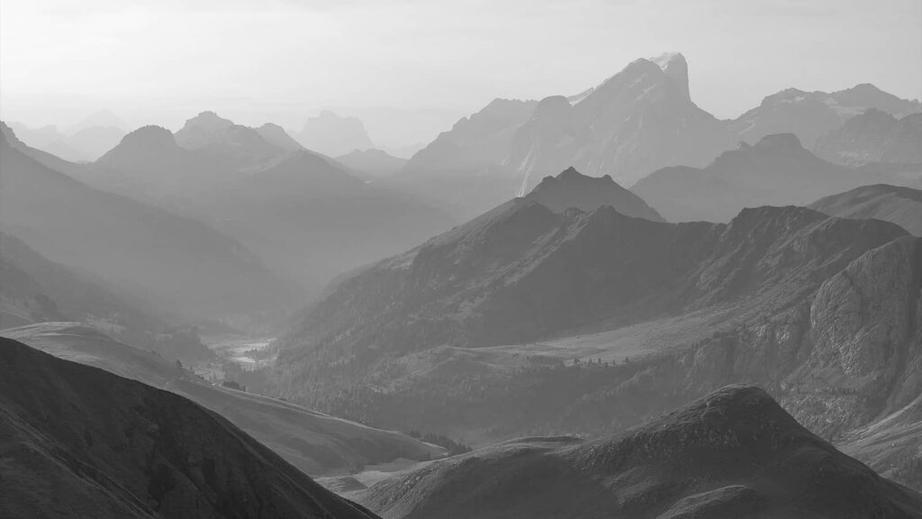 Post headline with an engaging title that includes your keywords